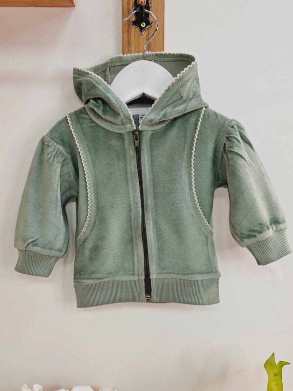campera de plush con picot