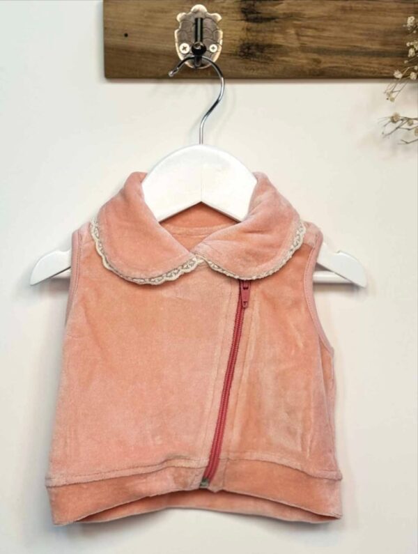Chaleco de Plush con Puntilla