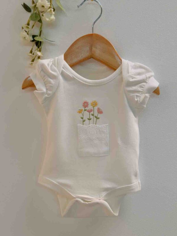 Body Manteca Flores Bordadas